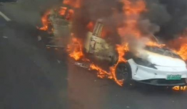 安全事故视频,揭秘安全事故背后的惊险瞬间